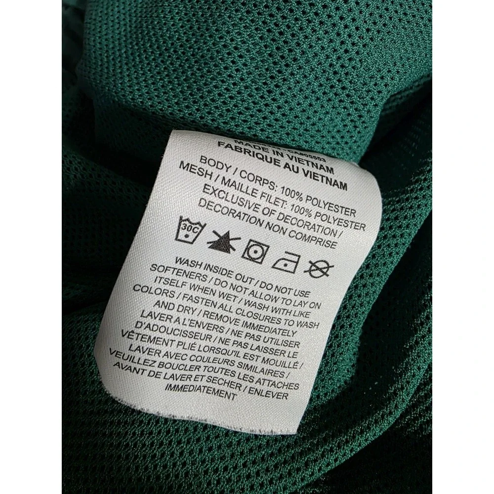 NIKE Club Woven‎ Flow Mens Malichite Size Large Mesh Lined Shorts (FN3307-365)
